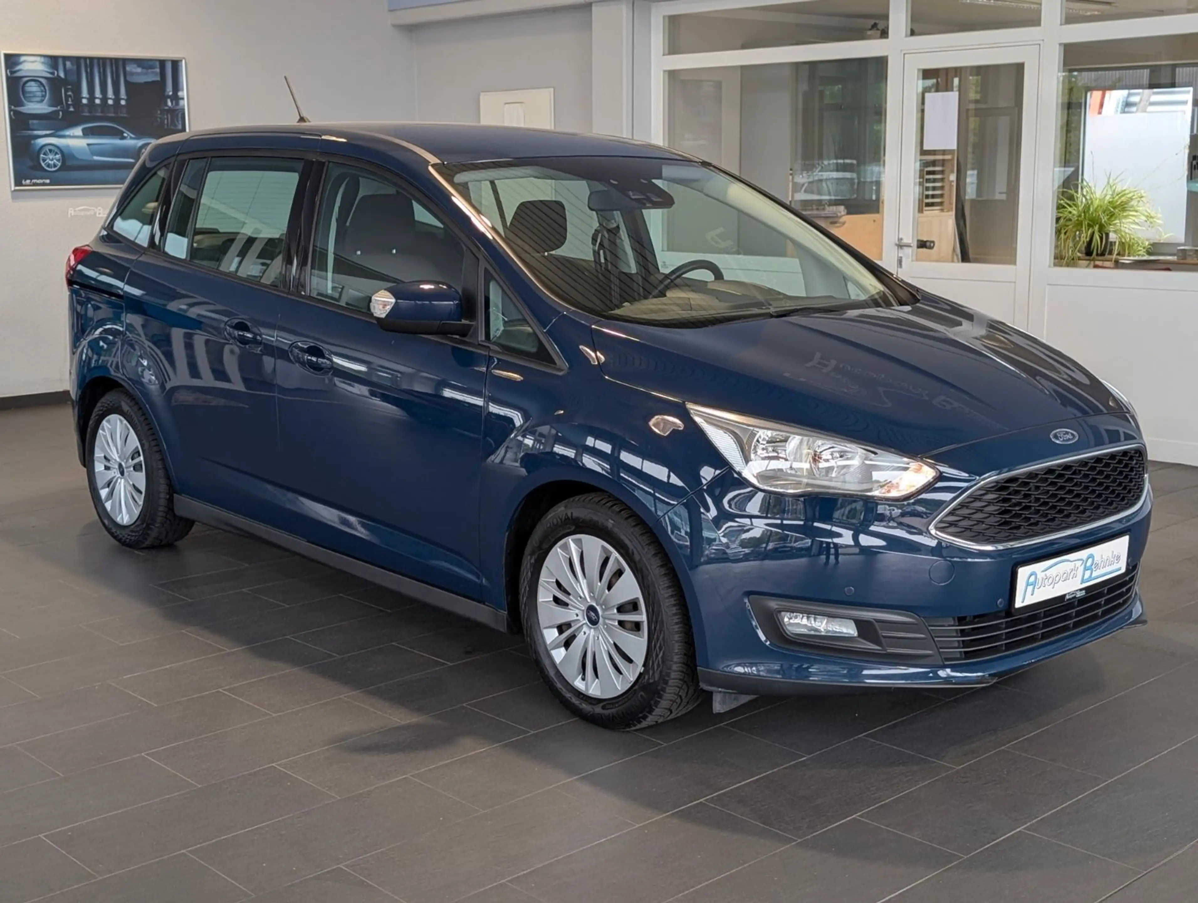 Ford Grand C-Max 1.0 Trend *AHK*Klima*Tempomat*PDC*