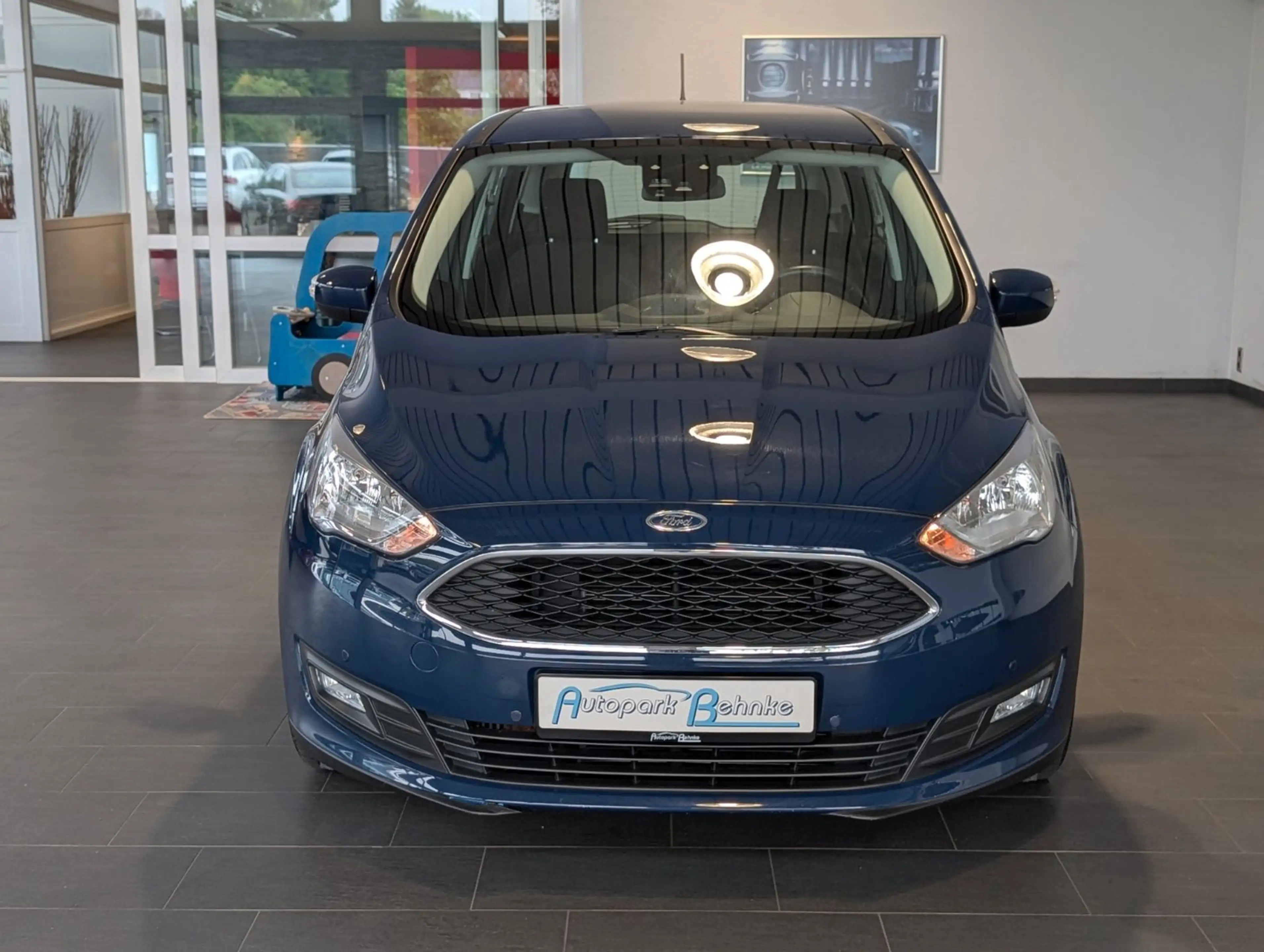 Ford Grand C-Max 1.0 Trend *AHK*Klima*Tempomat*PDC* — photo 4