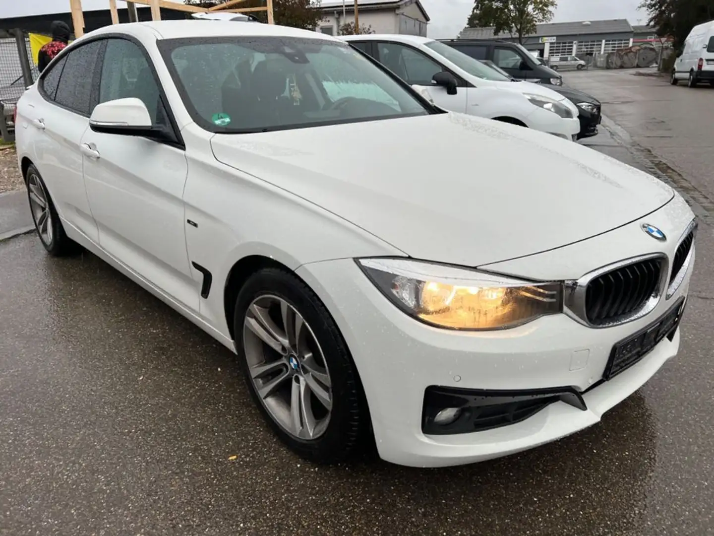BMW 318 318d Gran Turismo Blanco - 1