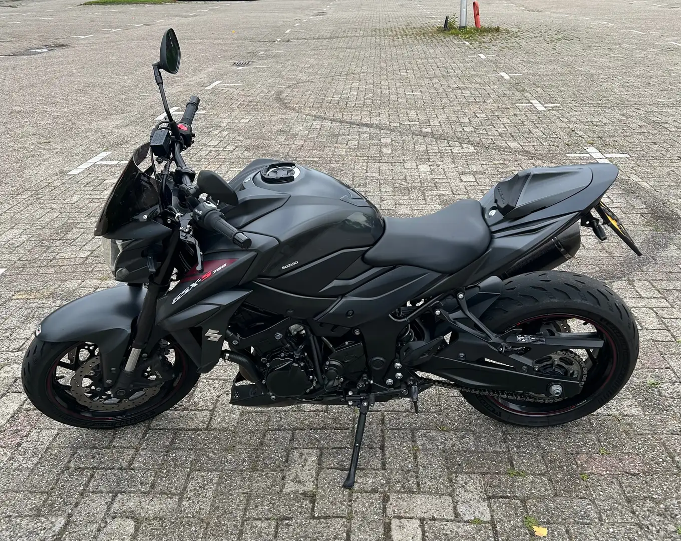 Suzuki GSX-S 750 Negru - 2