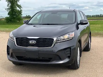 Gray 2019 Kia Sorento SUV / Crossover Front-Wheel Drive Automatic