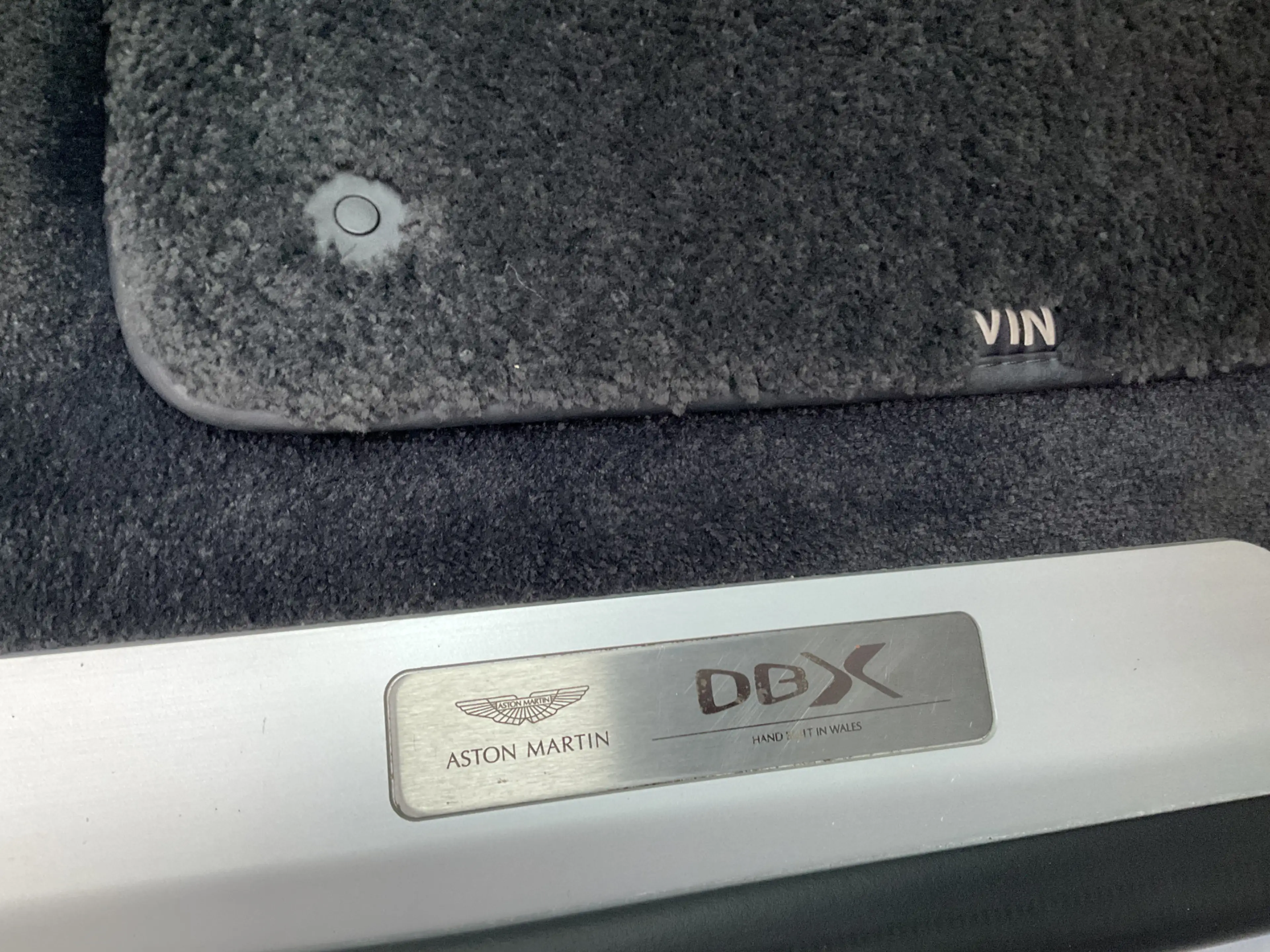 Aston Martin DBX 4.0 V8 360° Memory Stoelverw/koeling Sfeerverl Pan — photo 40