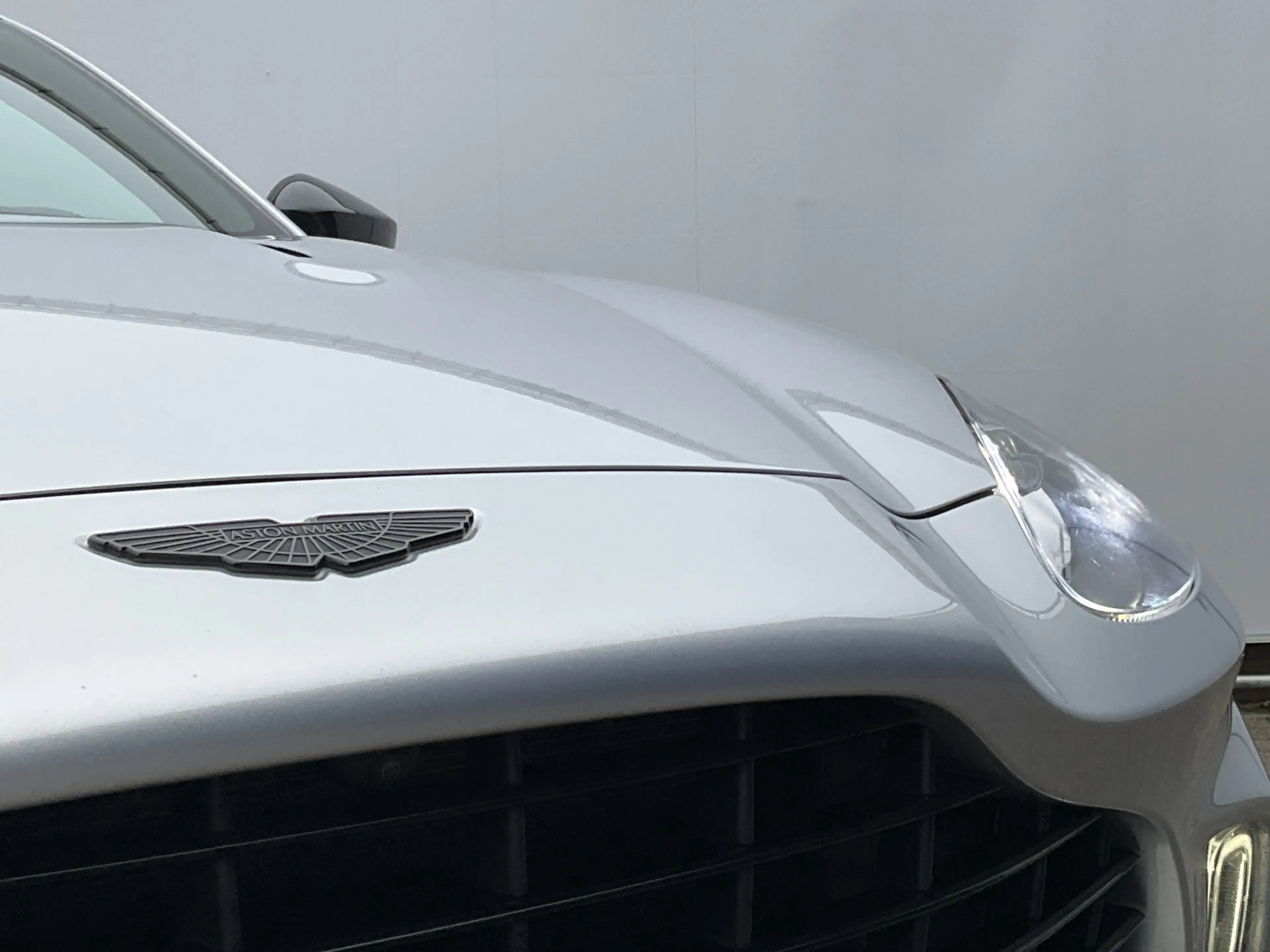 Aston Martin DBX 4.0 V8 360° Memory Stoelverw/koeling Sfeerverl Pan — photo 28