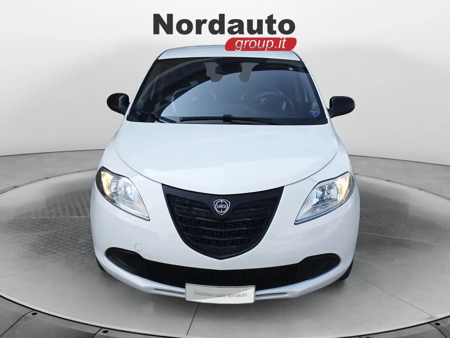 Lancia Ypsilon Ypsilon 1.2 69 CV 5 porte Elefantino Bianco - 2