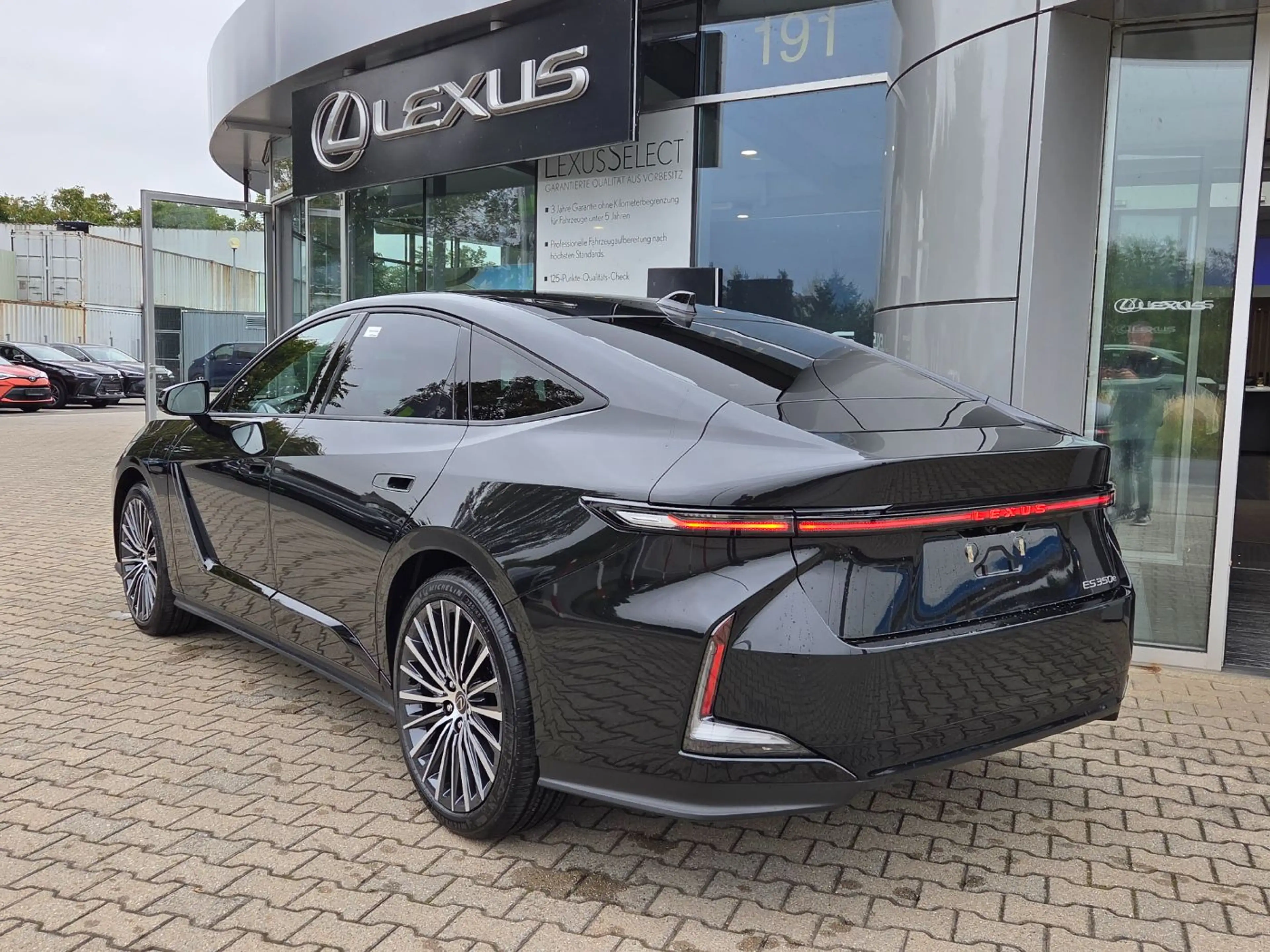 Lexus ES 350 E Comfort — photo 6