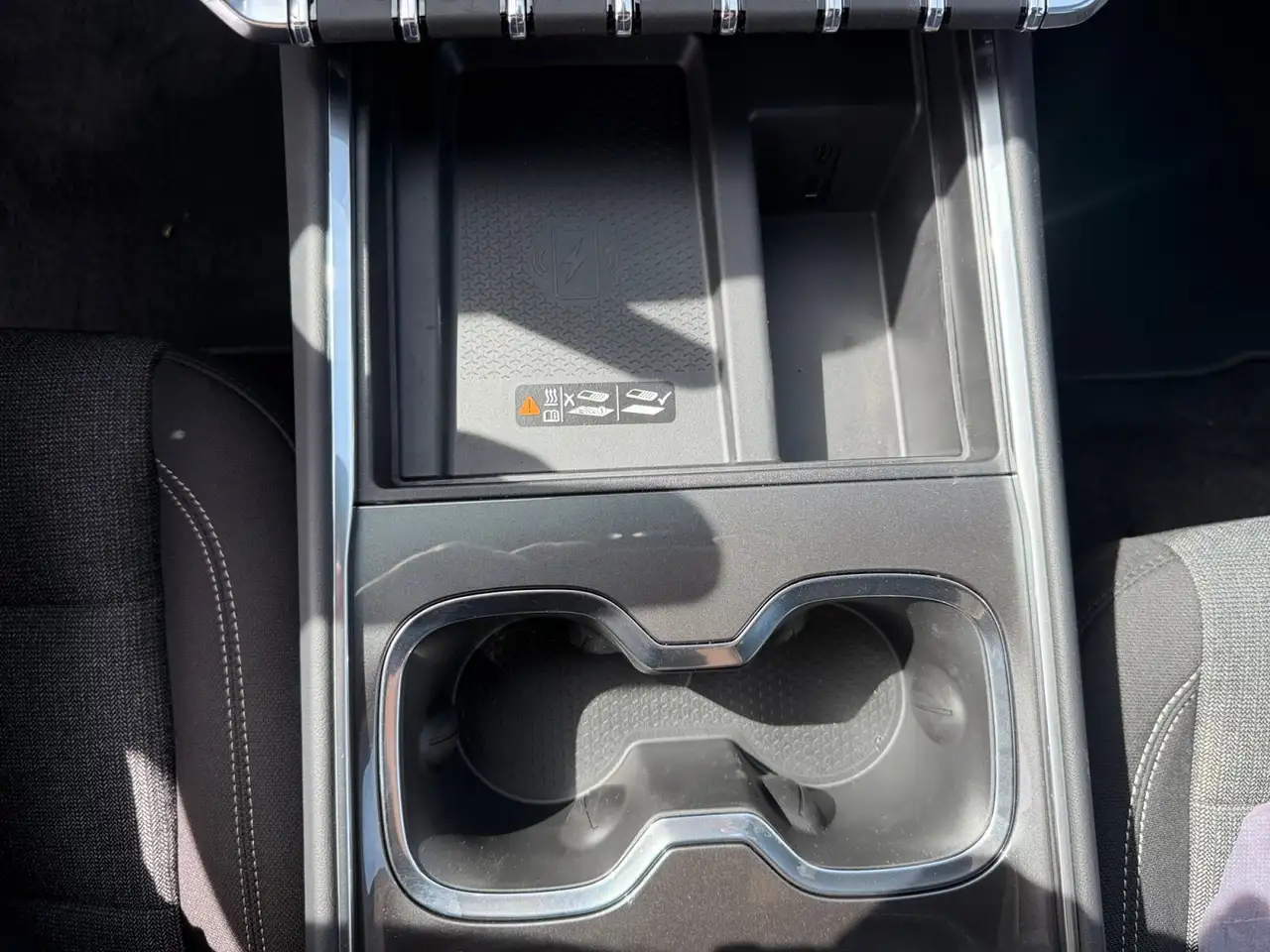 GMC Acadia снимка GMC Acadia
