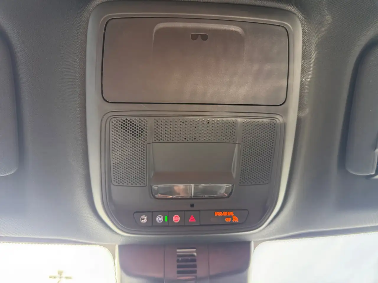 GMC Acadia снимка GMC Acadia