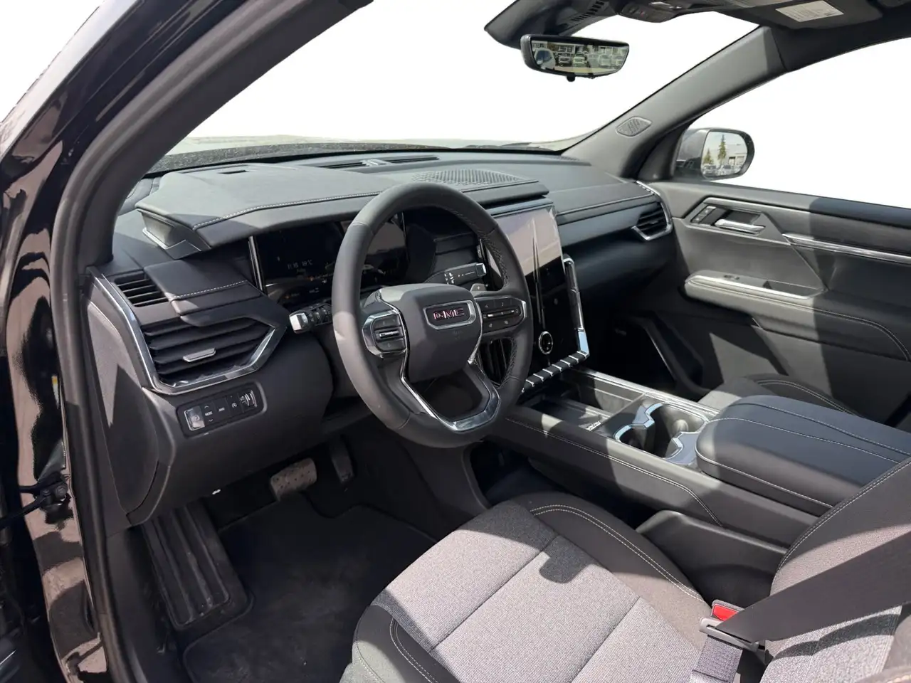 GMC Acadia снимка GMC Acadia