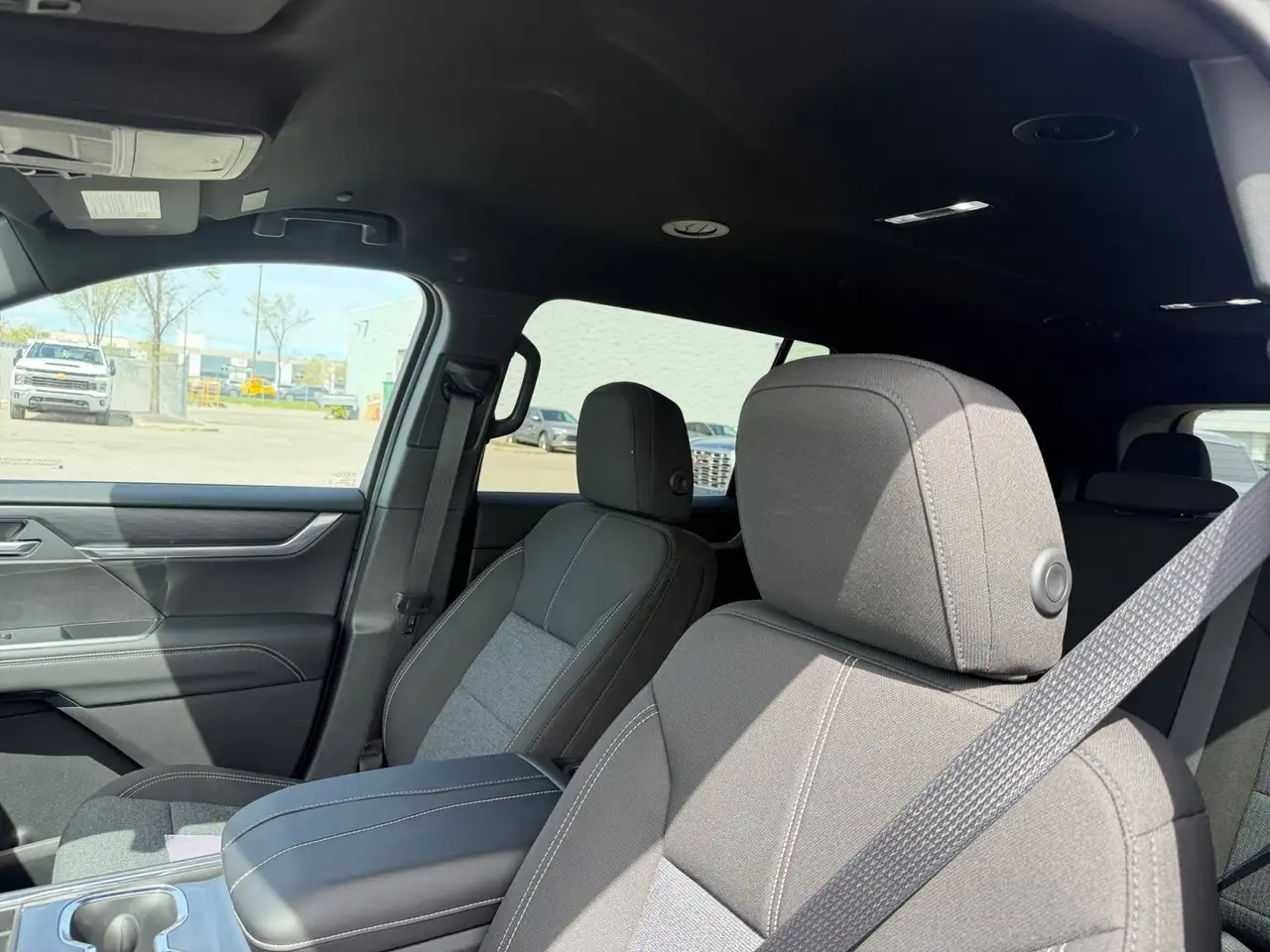 GMC Acadia снимка GMC Acadia