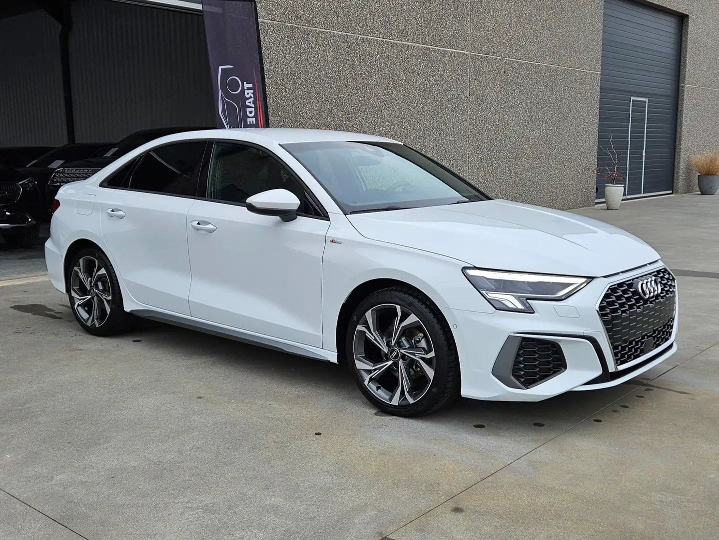 Audi A3 A3 Sportback 35 TFSI S line Wit - 2