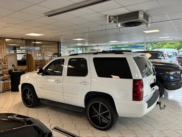 Chevrolet Tahoe 5.3L V8 LS - Flexible Fuel  - 7-Sitze