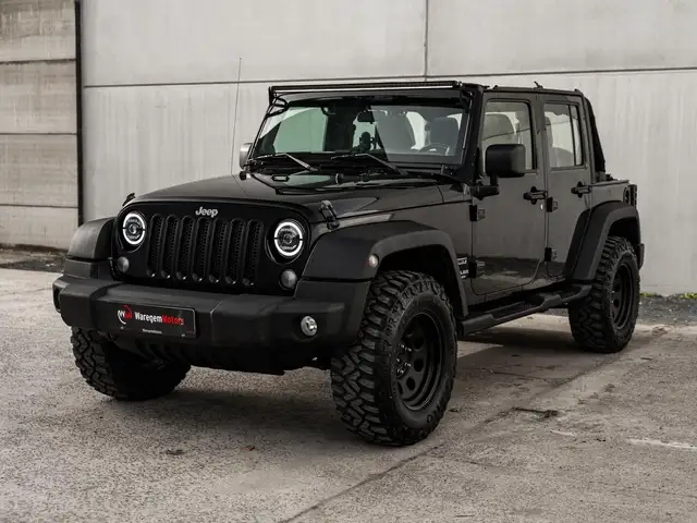 Jeep Wrangler 2.8 CRD Sport Unlimited - Soft Top-Manueel-Ledbar