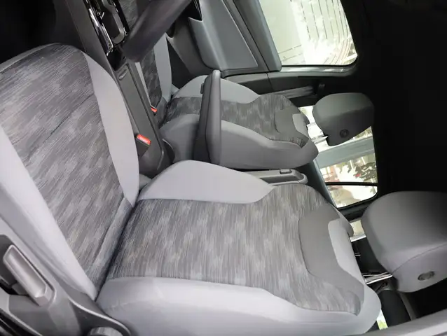 Volkswagen Id.4 view 13