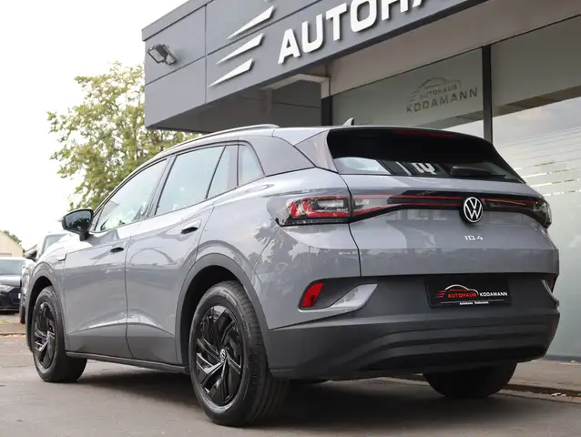 Volkswagen Id.4 view 8