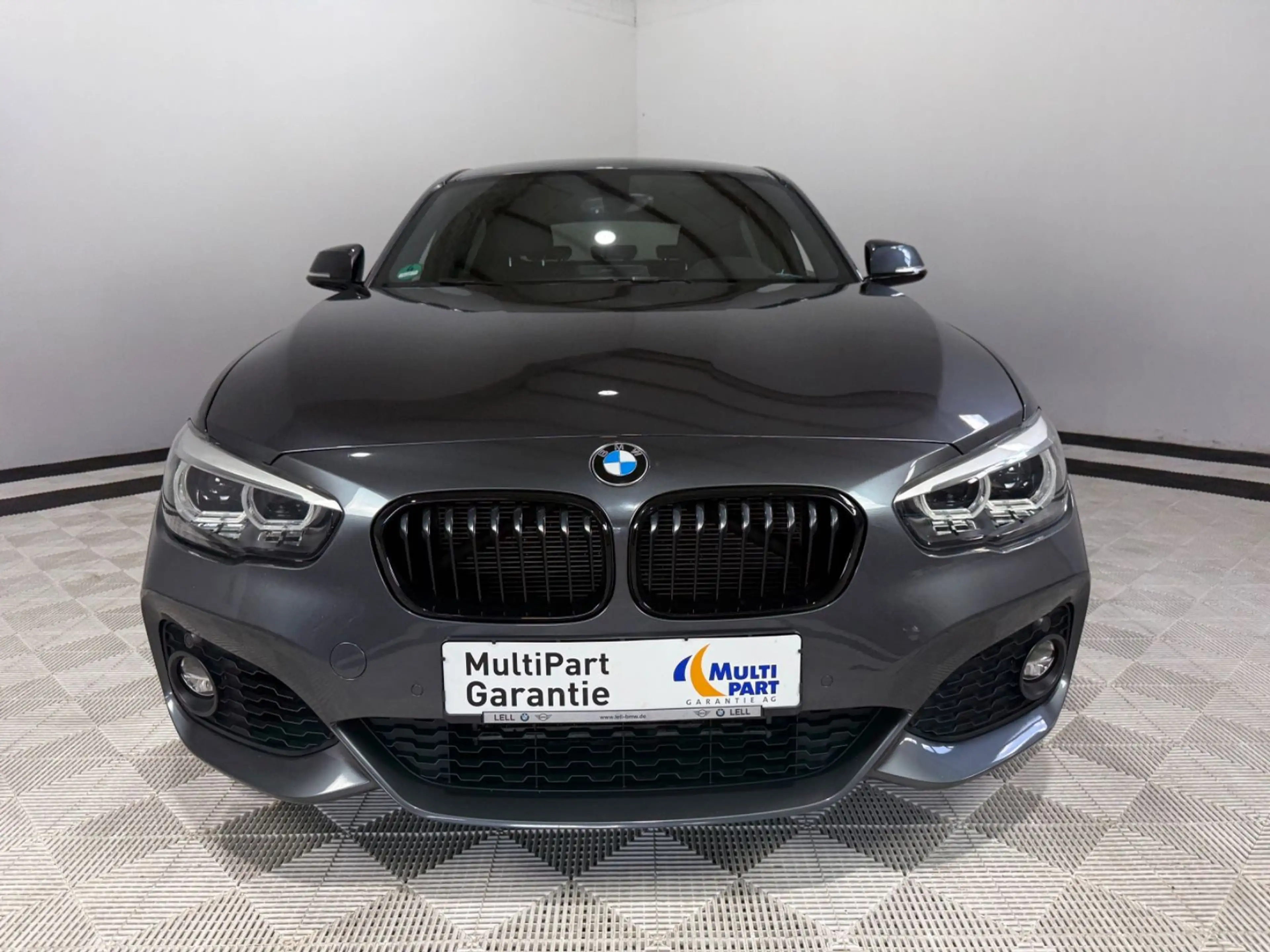 BMW 118 i Edition M Sport Shadow°Klima°Navi°Sitzh.° — photo 2