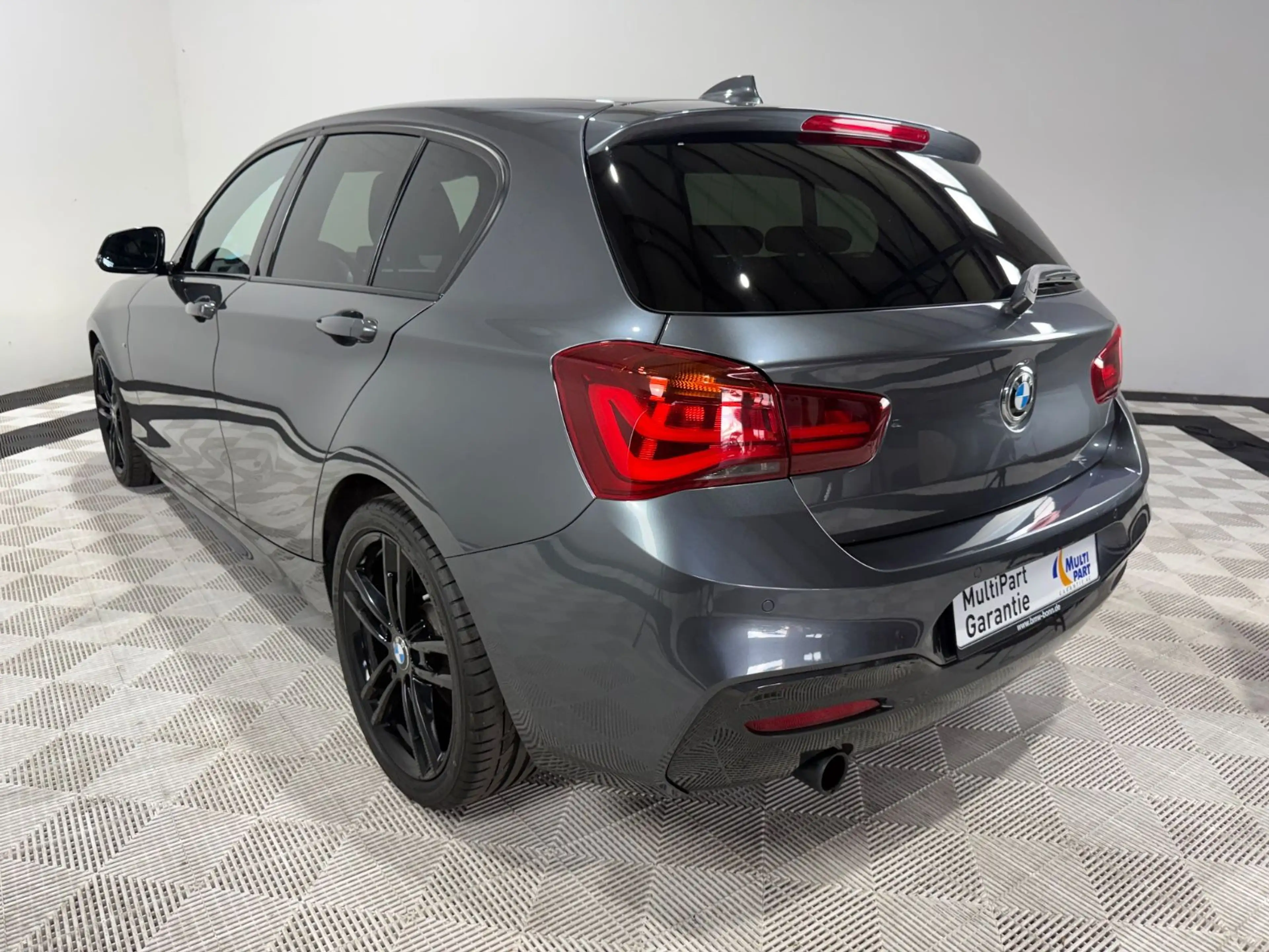 BMW 118 i Edition M Sport Shadow°Klima°Navi°Sitzh.° — photo 6