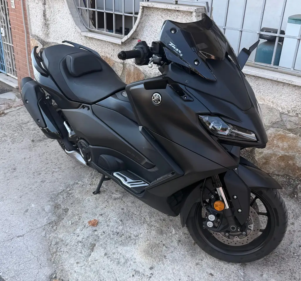 Yamaha Tmax 560