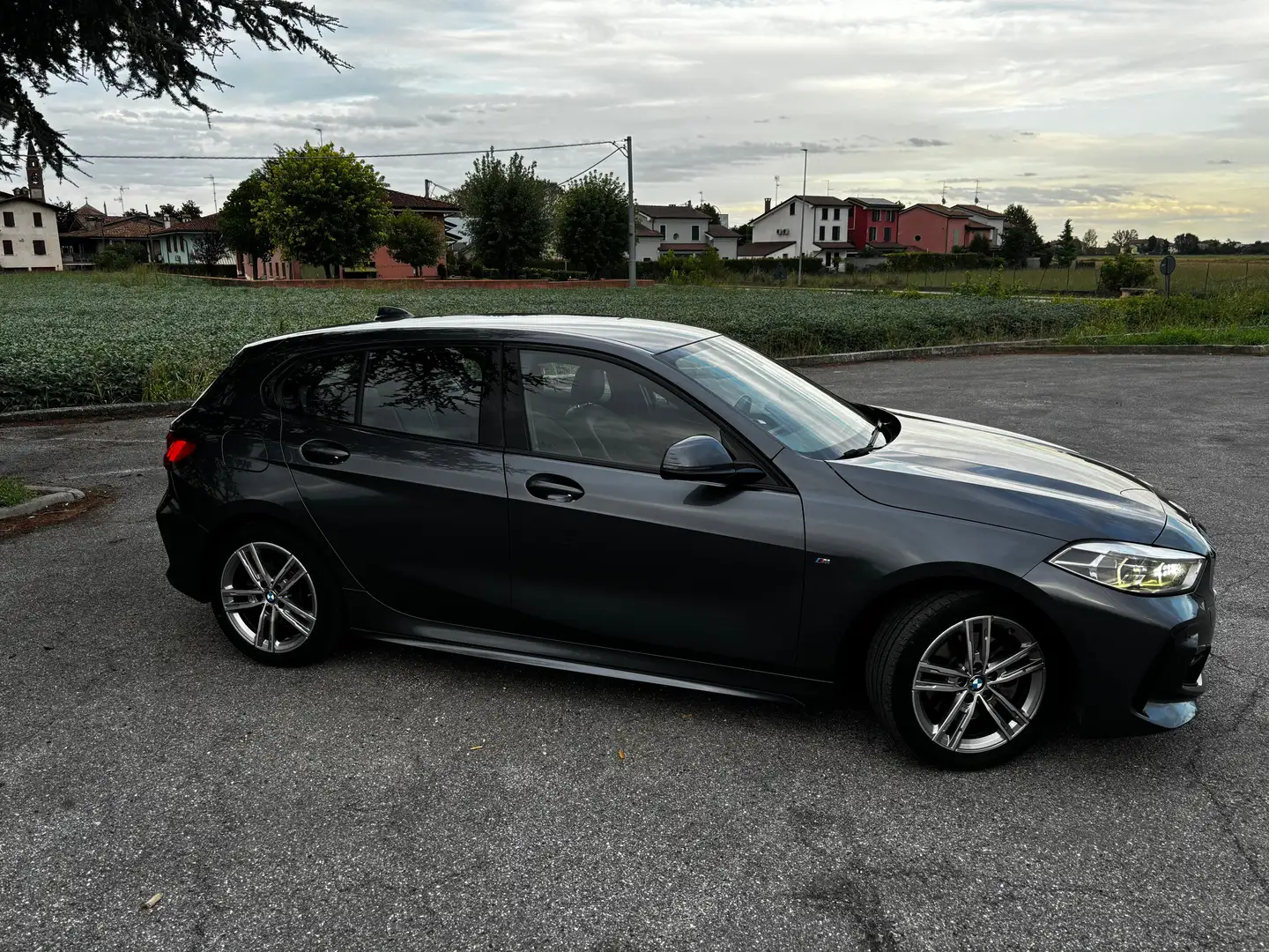 BMW 116 Serie 1 F40 116d Msport auto Grigio - 2