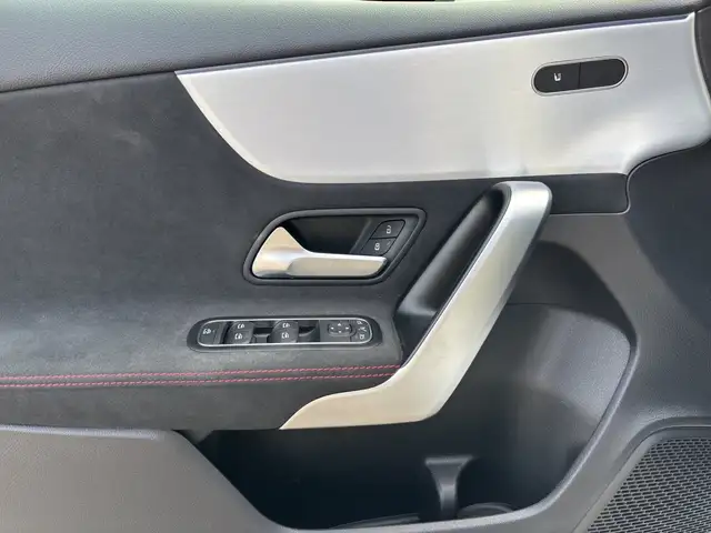 Mercedes-Benz A-Class view 9