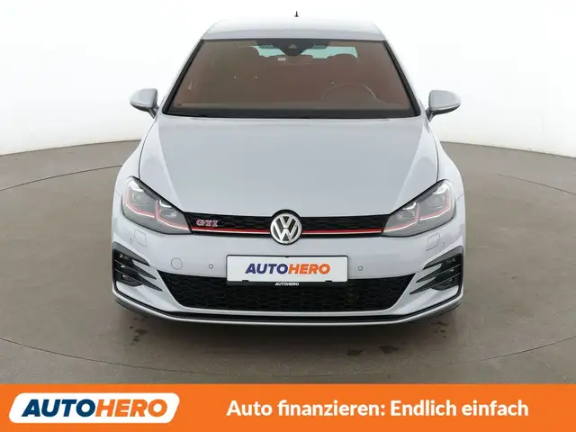 Volkswagen Golf view 9