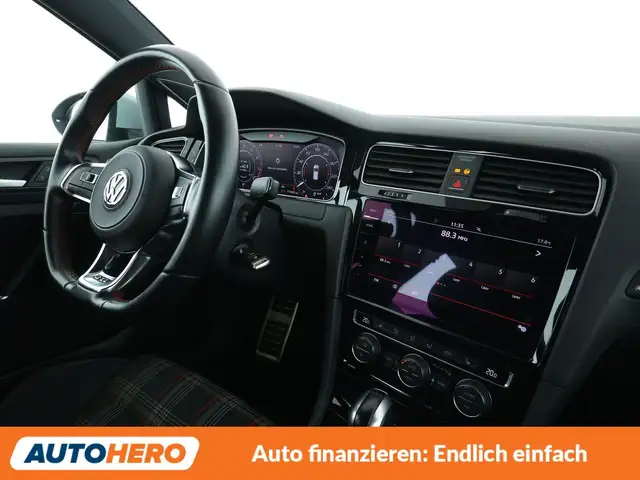 Volkswagen Golf view 13