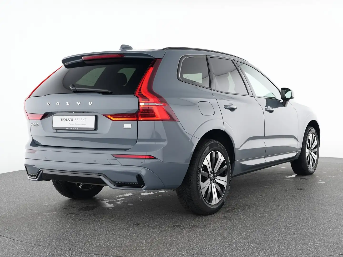 Volvo Sonstige XC60 T6 Recharge AWD Plus Dark 19"+VOLL-LED+H&K Grau - 2