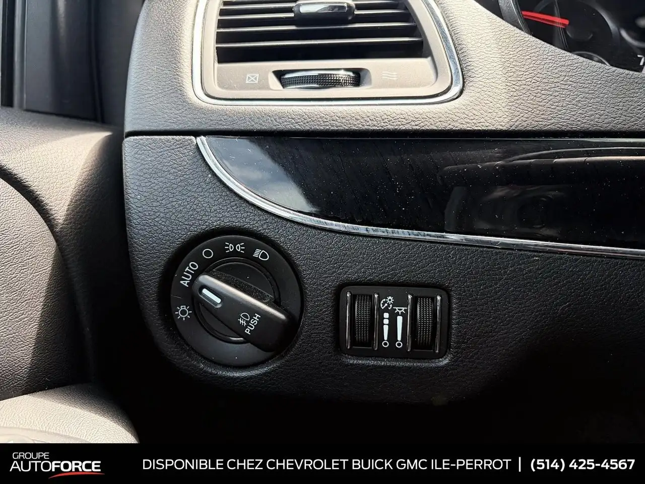 Dodge Grand Caravan снимка Dodge Grand Caravan