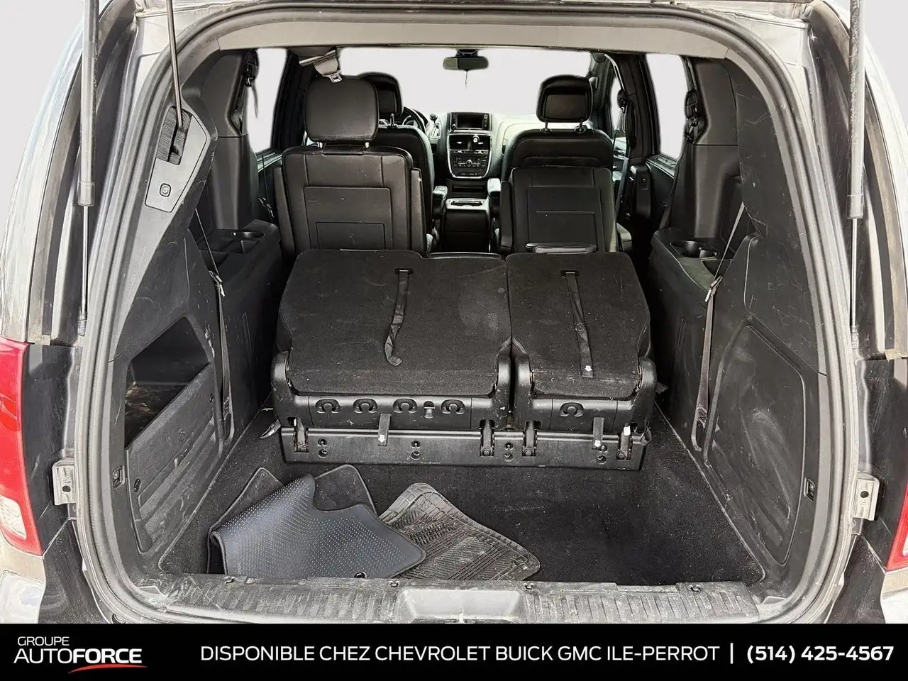 Dodge Grand Caravan снимка Dodge Grand Caravan