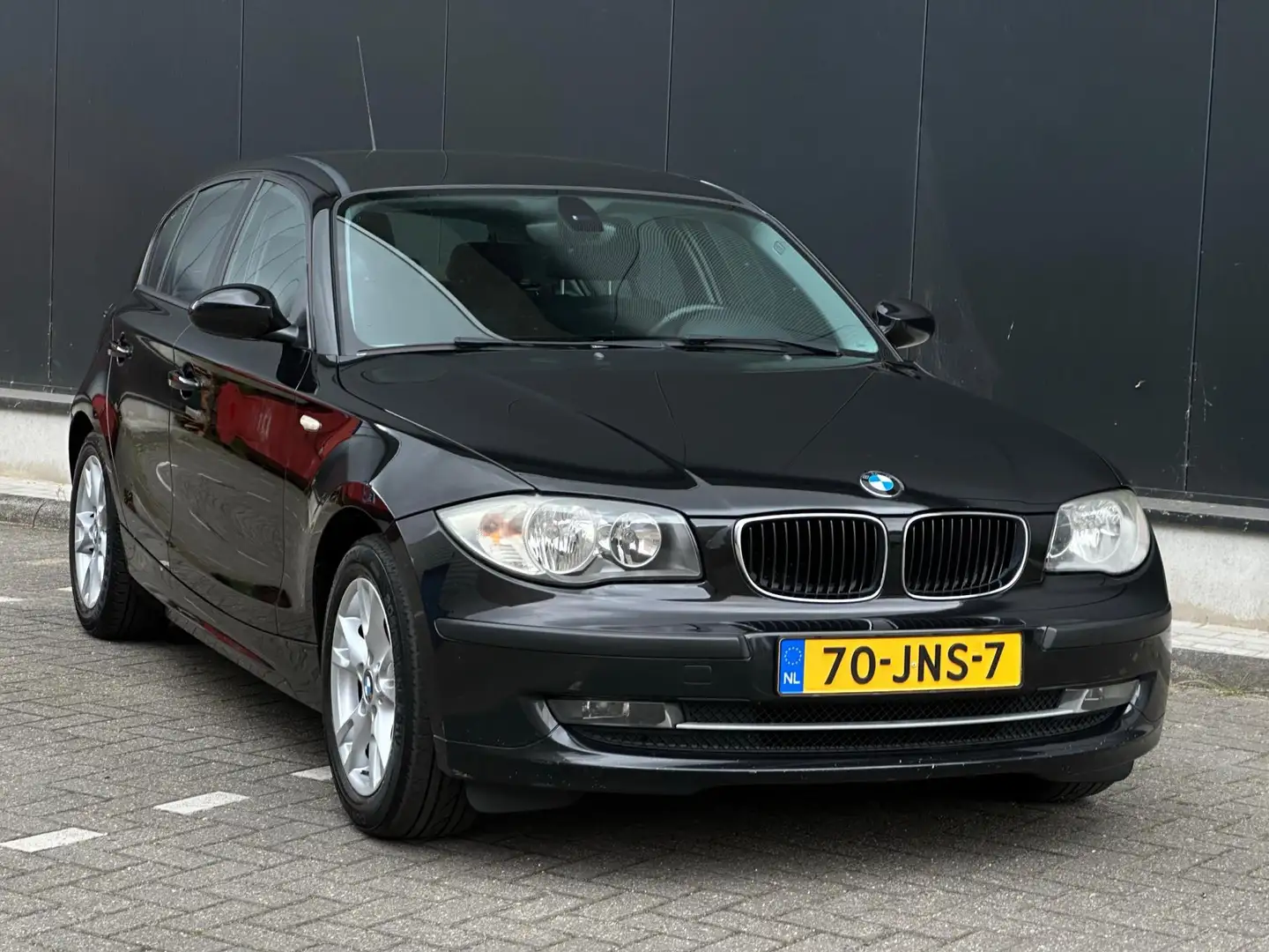 BMW 118 1-serie 118i Business Line 5-DEURS 6-BAK/AIRCO/ISO Zwart - 2