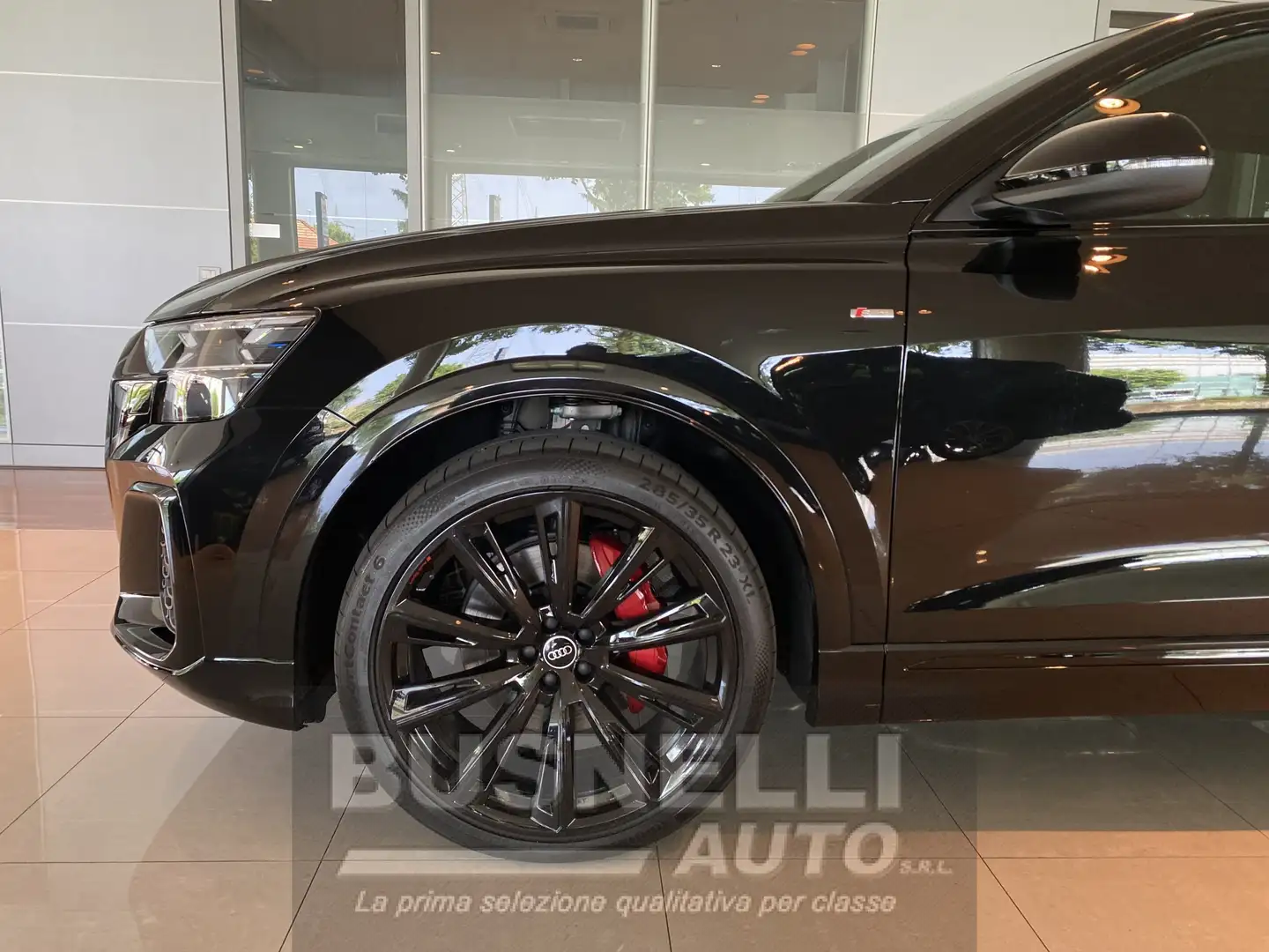 Audi Q8 S-LINE EDITION TDI QUATTRO 286CV MHEV Nero - 2