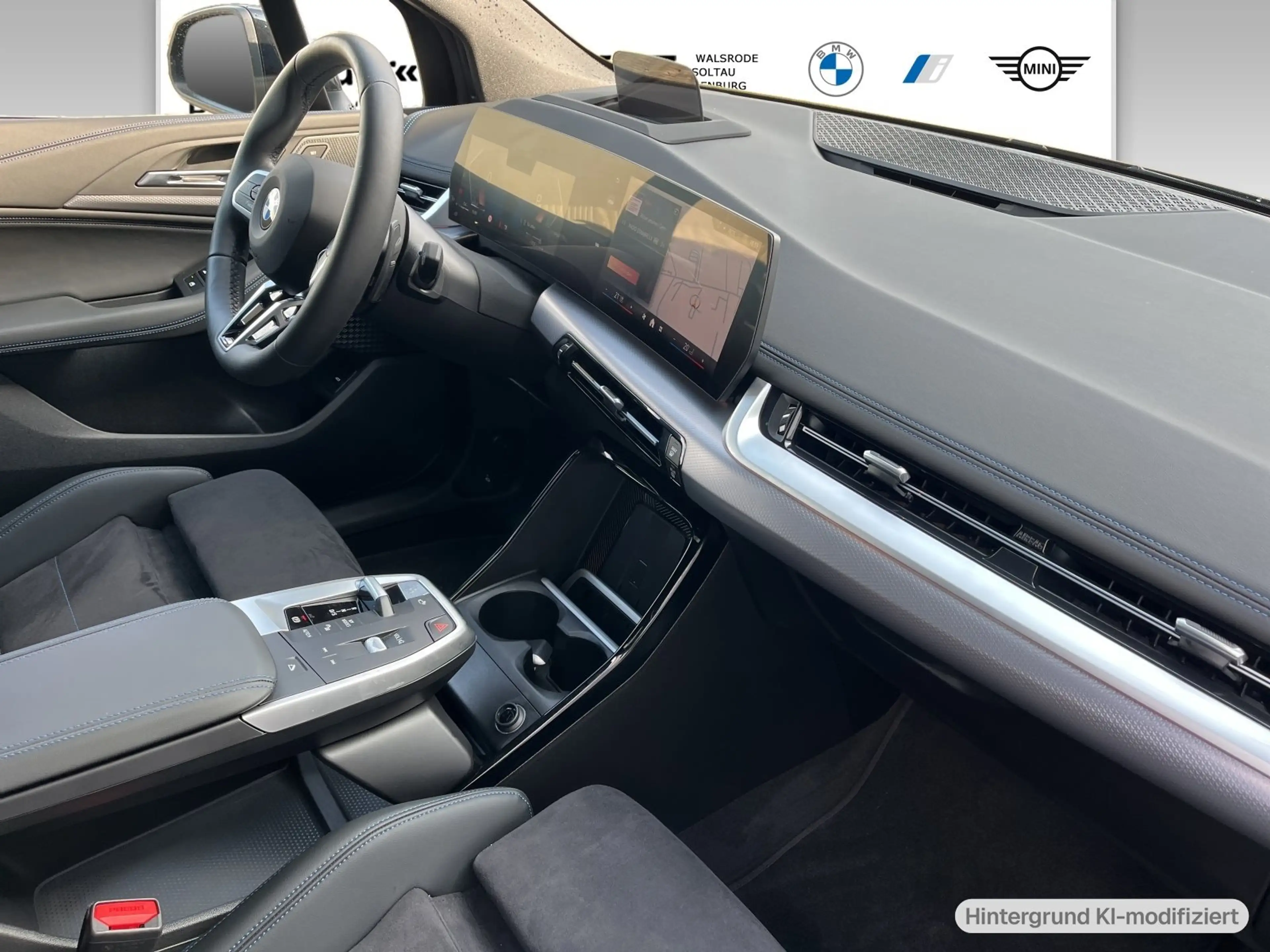 BMW 223 i xDrive Active Tourer — photo 4