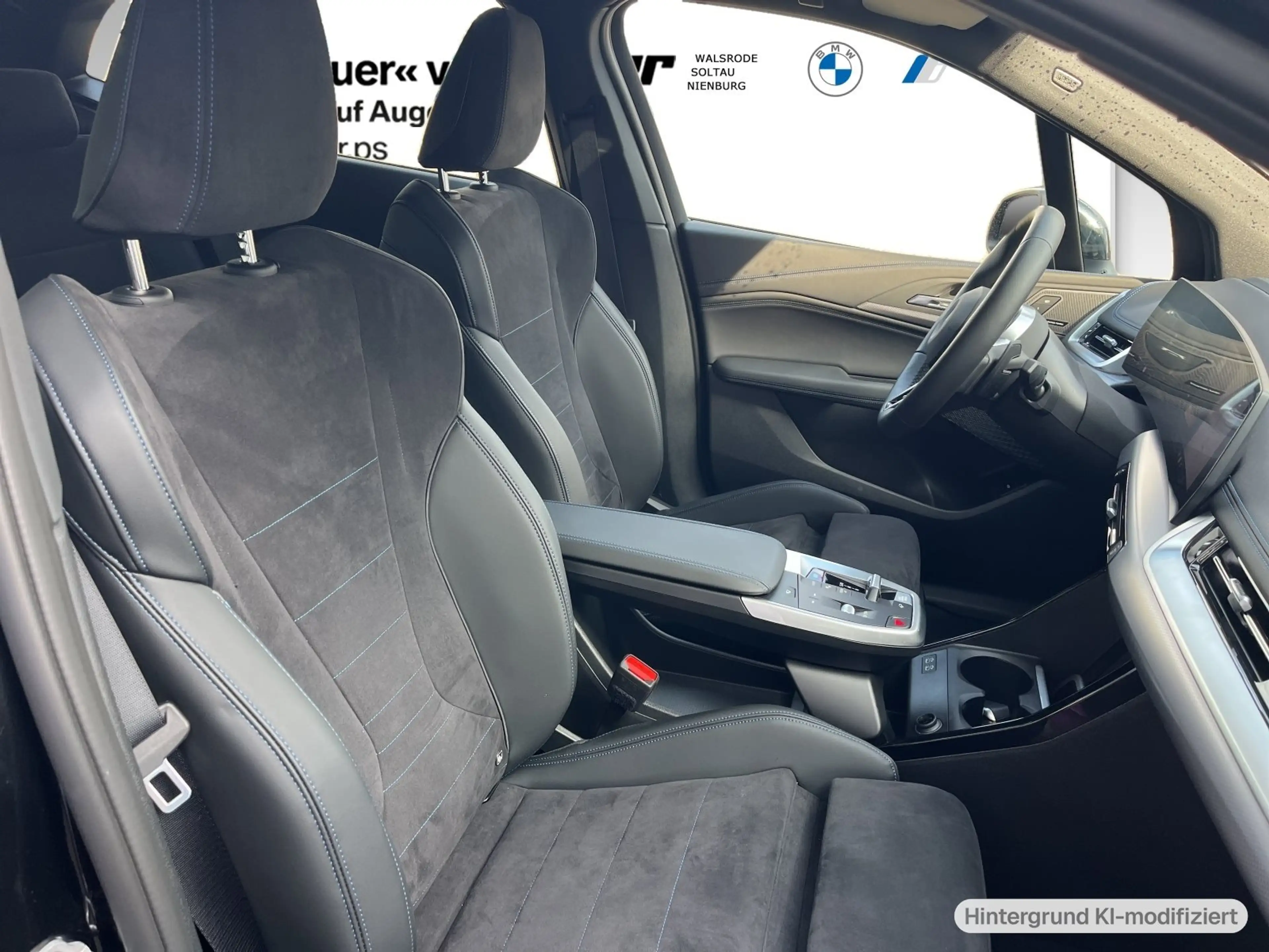 BMW 223 i xDrive Active Tourer — photo 6