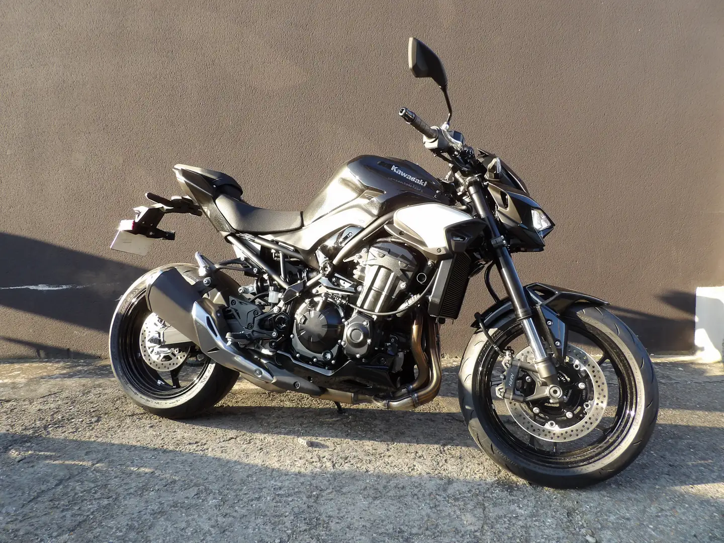 Kawasaki Z 900 Noir - 2