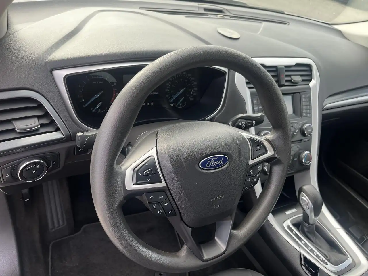 Ford Fusion снимка Ford Fusion