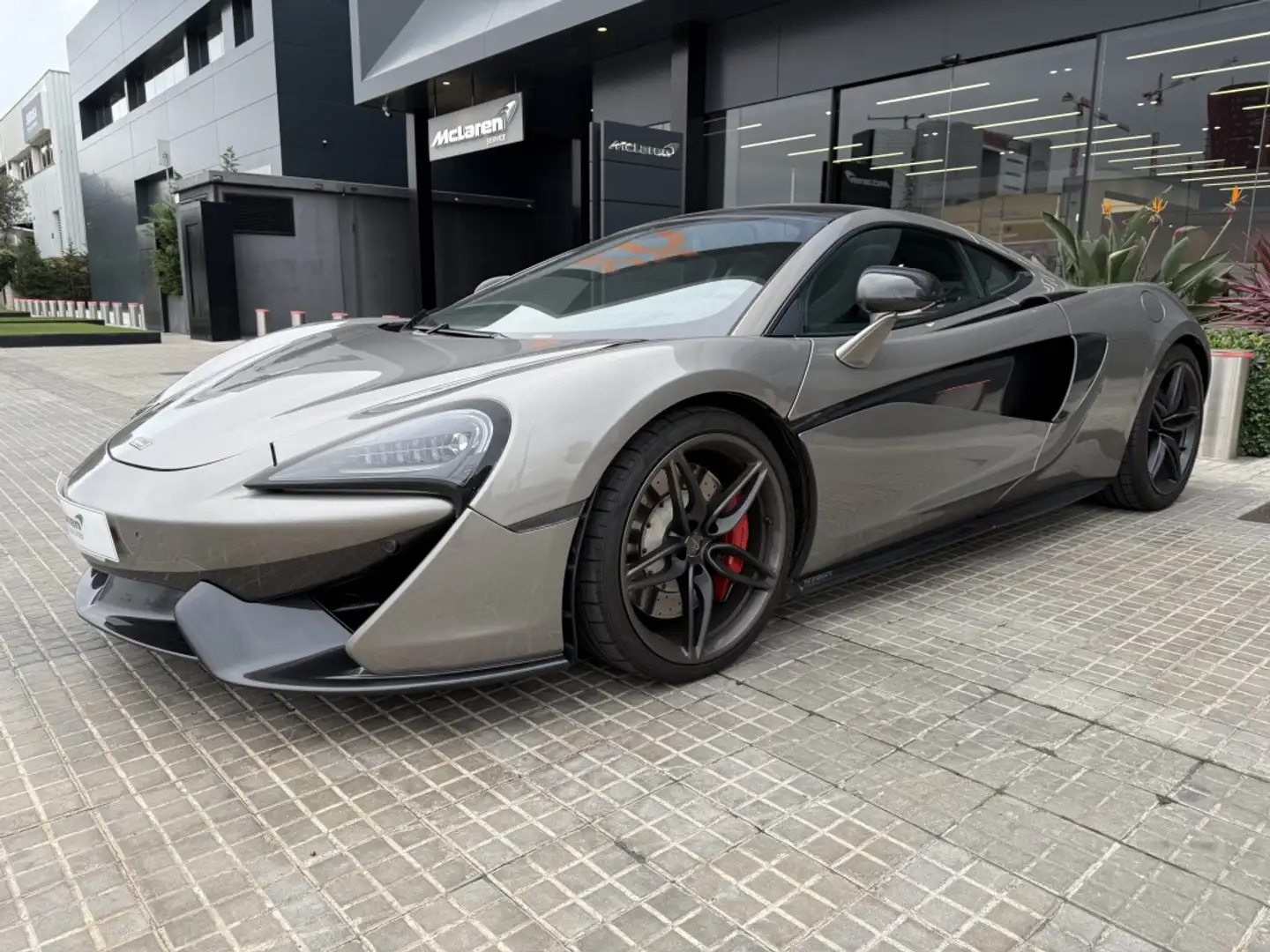 McLaren 570GT Grijs - 2