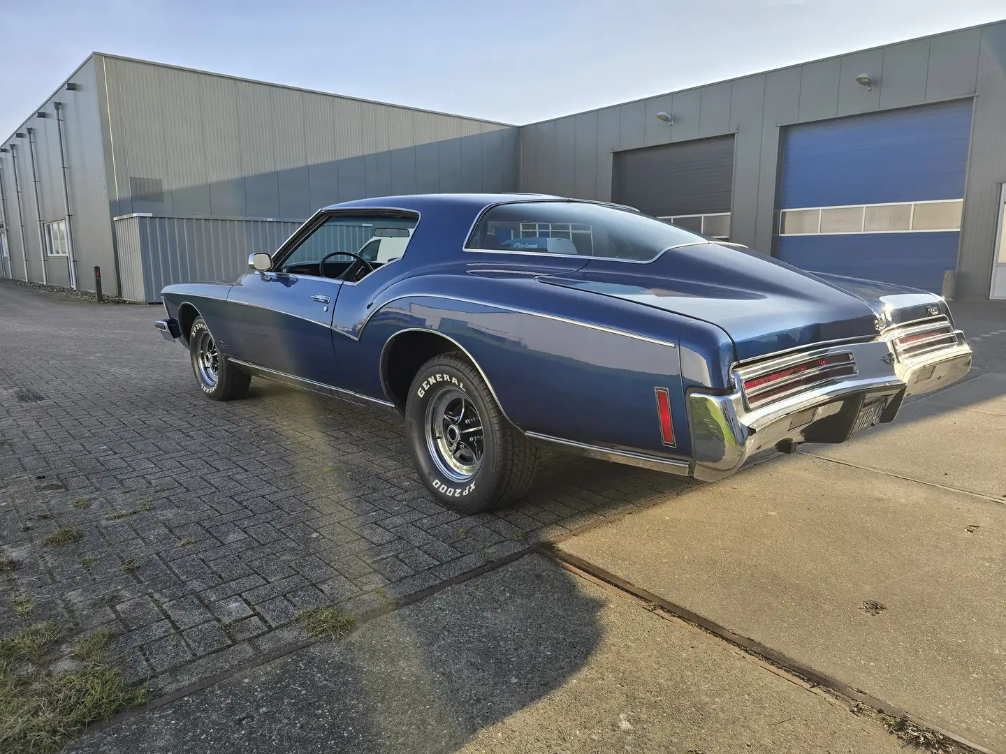 Buick Riviera Blau - 2