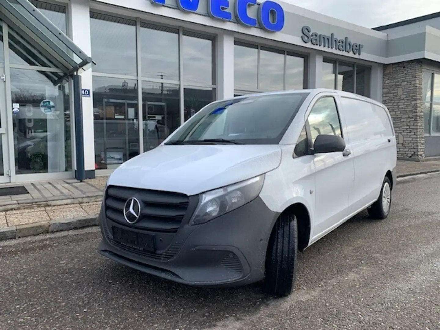 Mercedes-Benz Vito 116 CDI RWD - neues Modell mit Navigation/Kamer... Weiß - 1