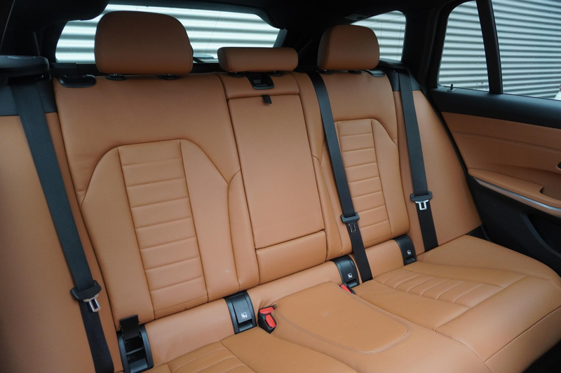 BMW 330 3 Serie Touring 330e xDrive 19 inch LM M Dubbelspa — photo 10