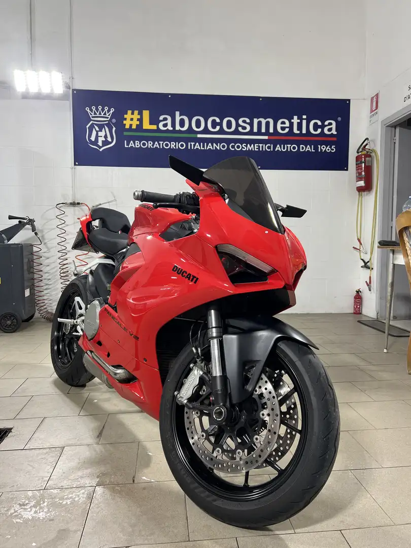 Ducati Panigale V2 - 2
