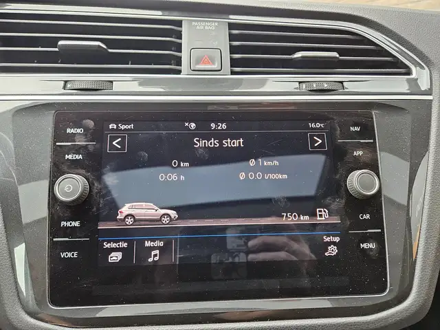 Volkswagen Tiguan view 14