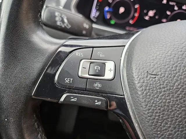 Volkswagen Tiguan view 20