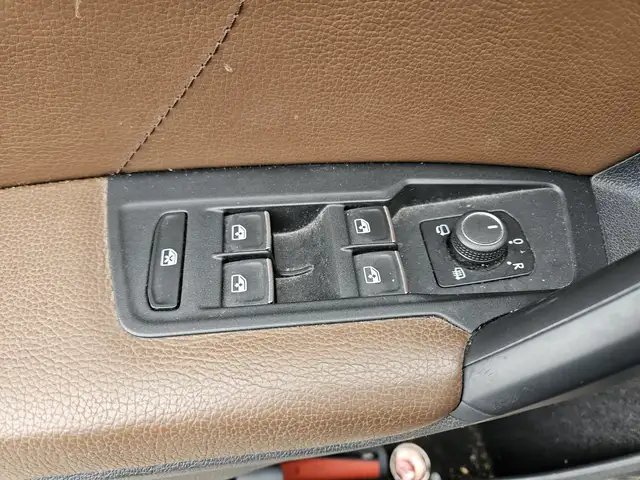 Volkswagen Tiguan view 6