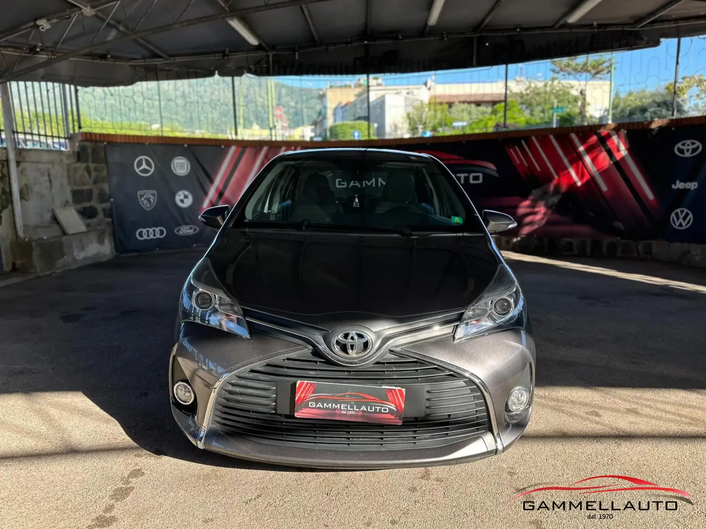 Toyota Yaris 1.0 Active 69cv E6 Grigio - 1