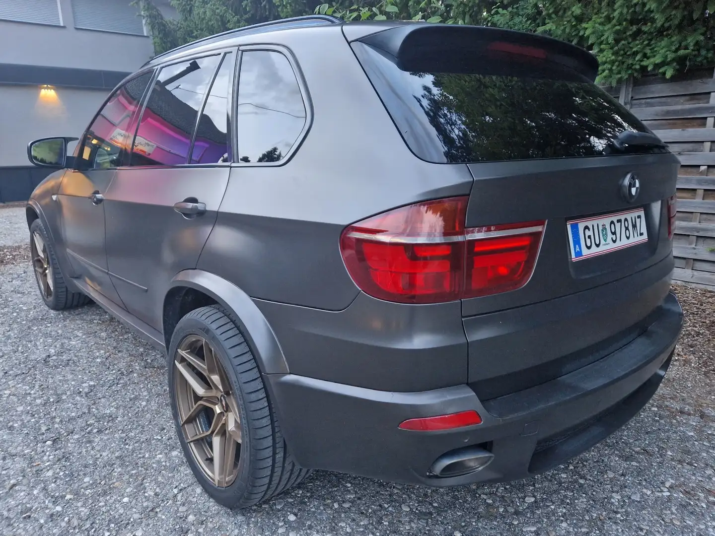 BMW X5 xDrive40d Aut. Чорний - 2