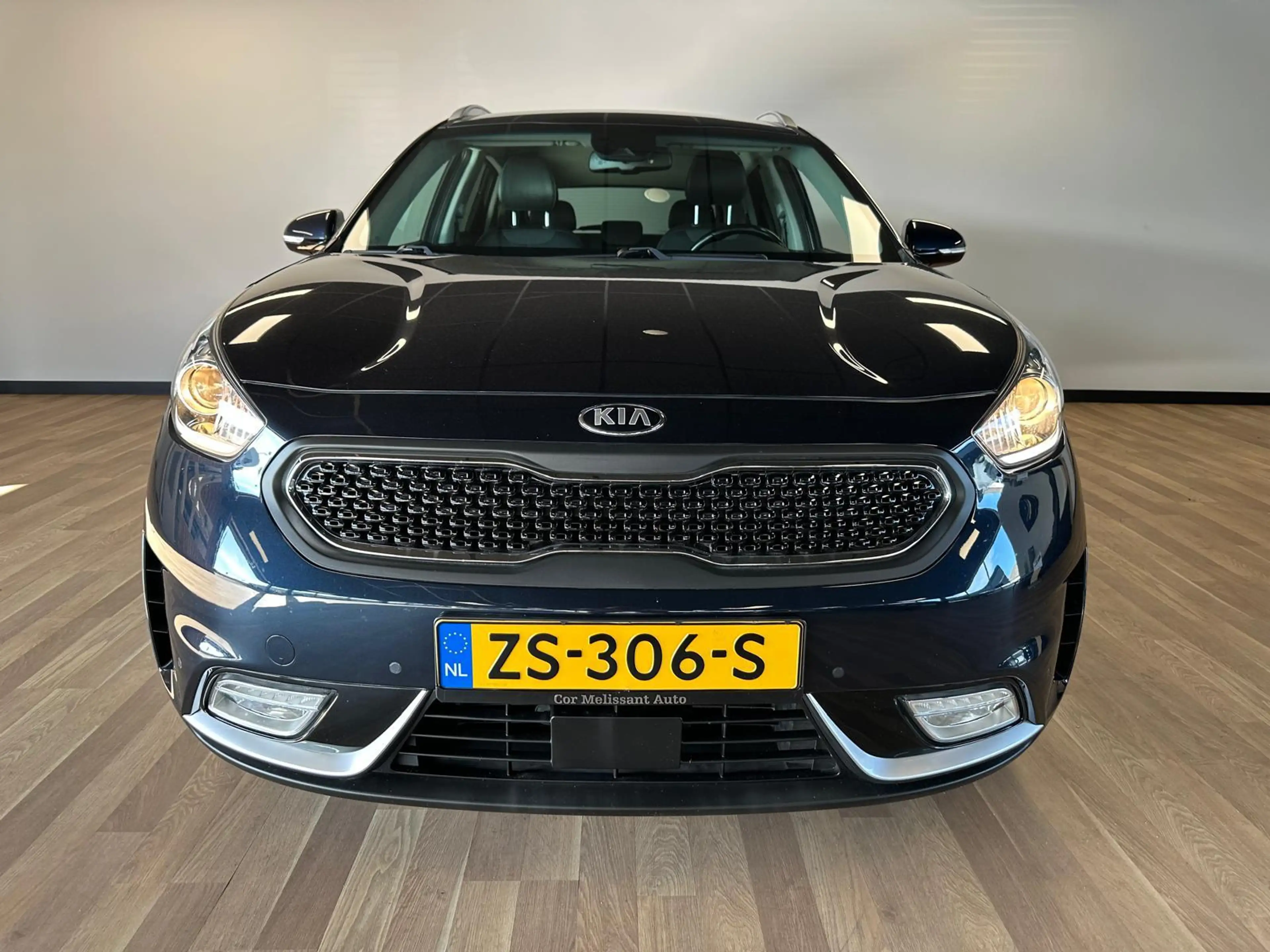 Kia Niro 1.6 GDi Hybrid First Edition — photo 2