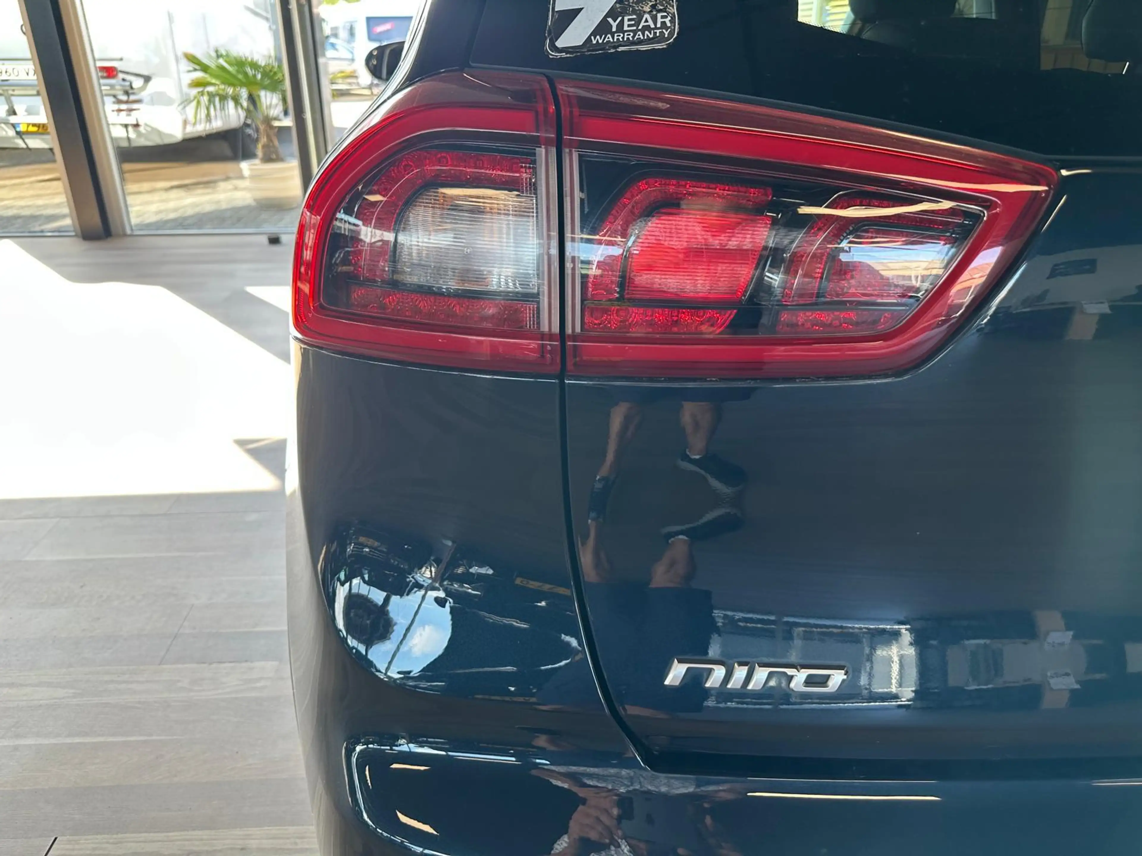 Kia Niro 1.6 GDi Hybrid First Edition — photo 7