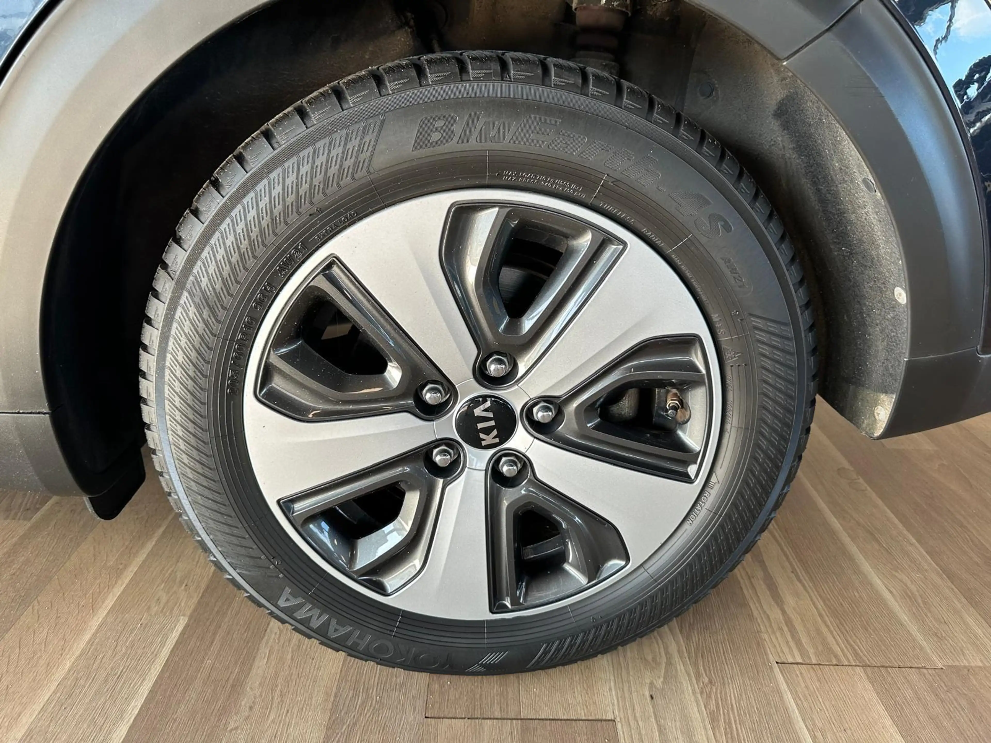 Kia Niro 1.6 GDi Hybrid First Edition — photo 13