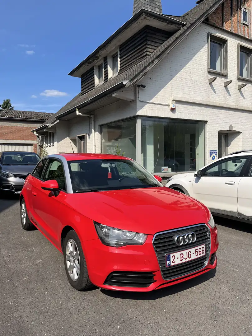 Audi A1 1.6 TDi Attraction - 2