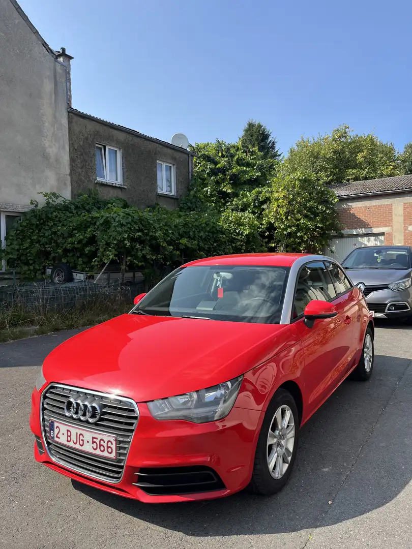 Audi A1 1.6 TDi Attraction - 1