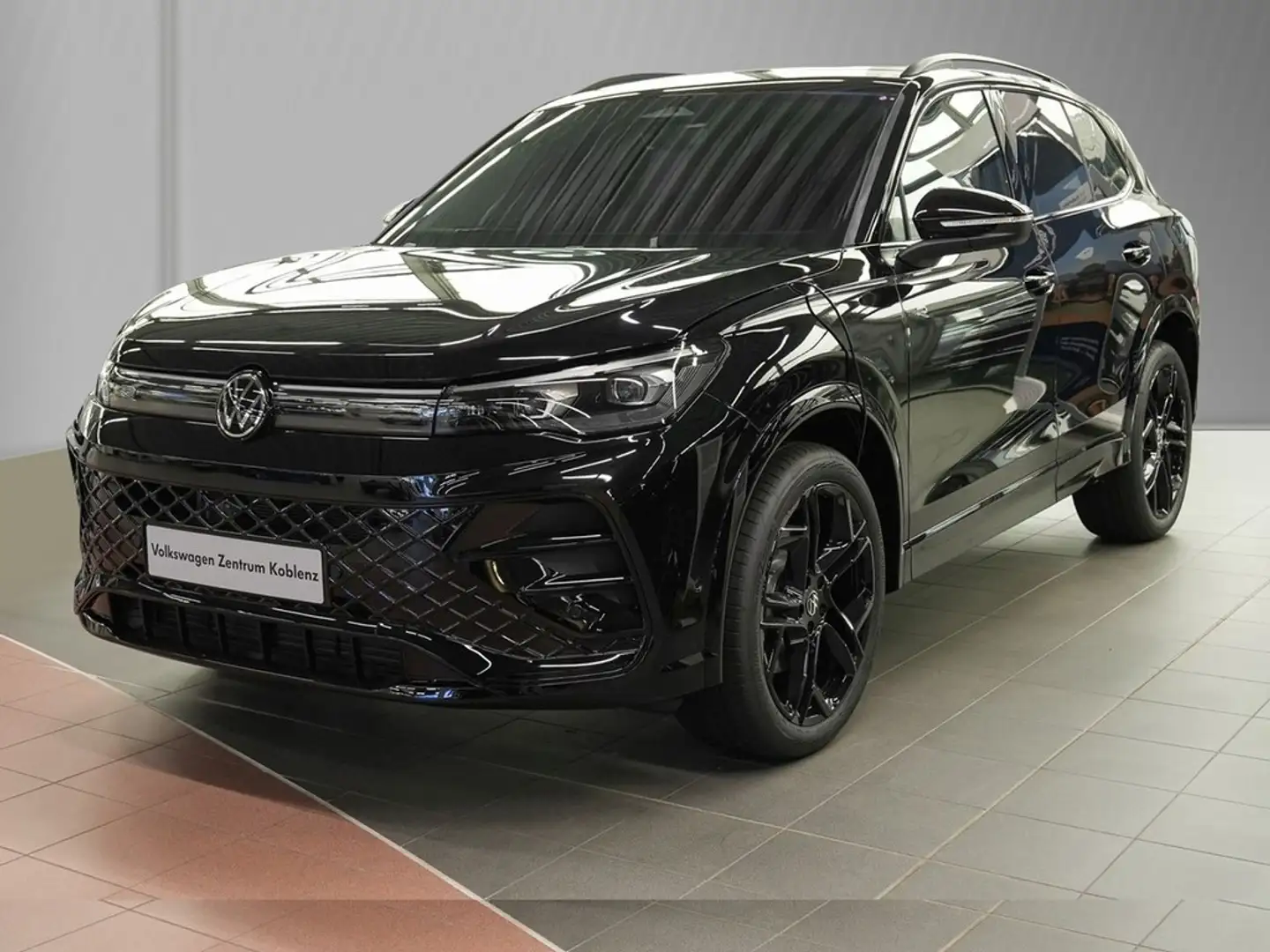 Volkswagen Tiguan R-Line 2,0 l TDI 4MOTION 193 PS 7-Gang Noir - 2